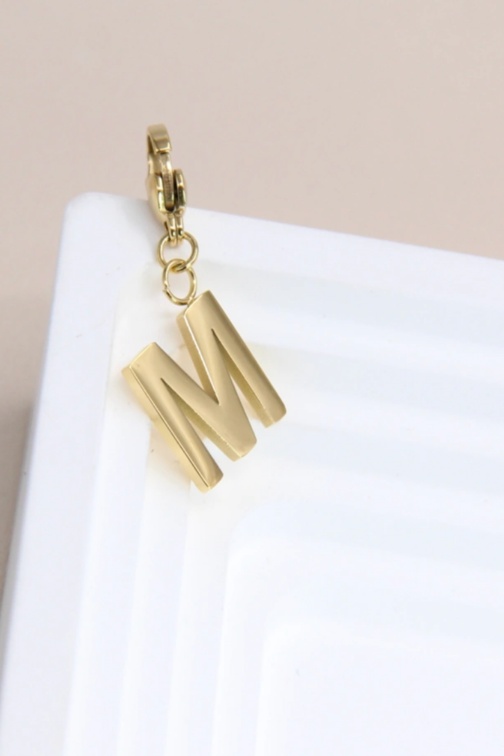 Charms lettre Q